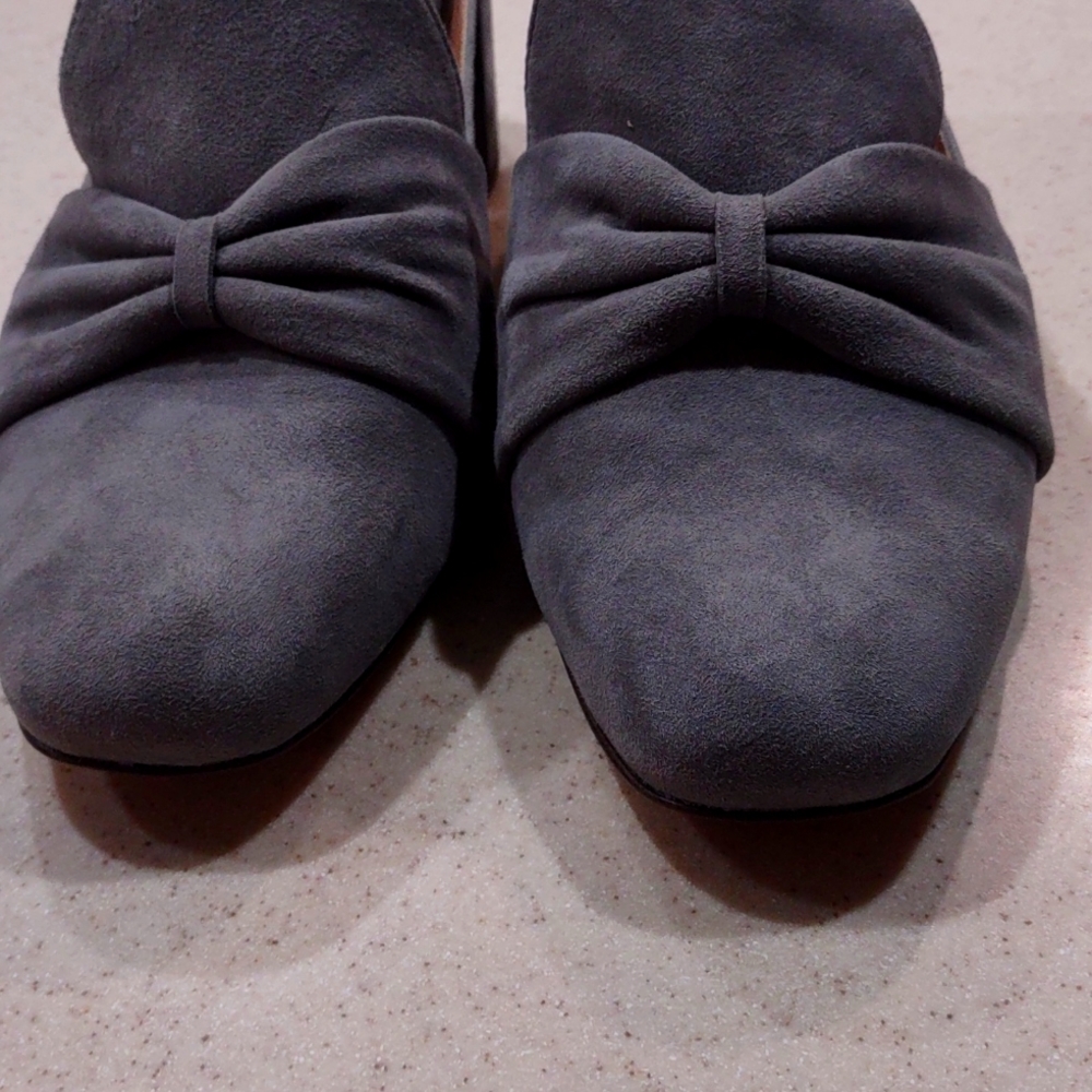 Vionic Grey Suede Presley Mules Size 10 Medium EUC - Picture 7 of 12